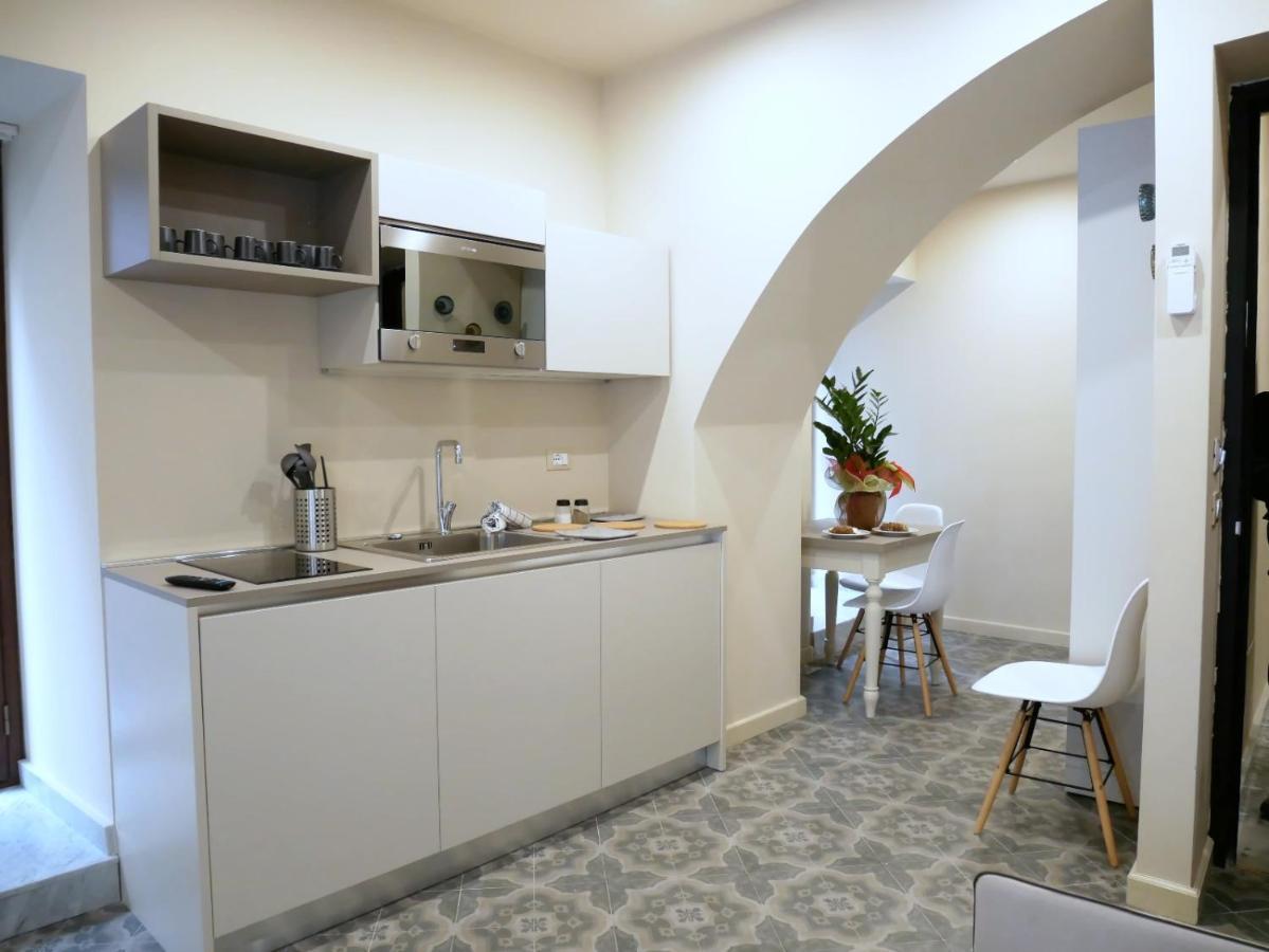 Vuciata Apartments Катания Экстерьер фото